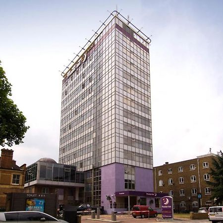 Premier Inn London Hammersmith Exterior foto